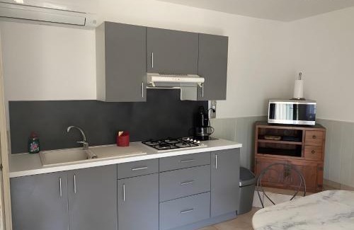 Cazouls-les-Beziers Apartment | Gîte L'écluse - La Noria