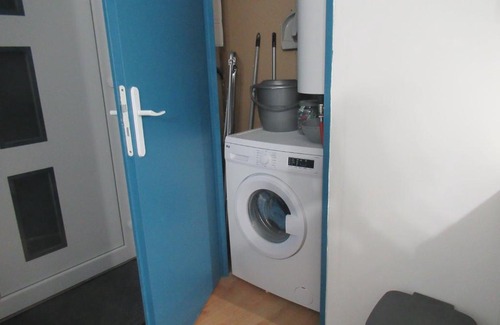 Villeneuve-de-Berg Apartment | Gîte la Chaumette appartement Turquoise