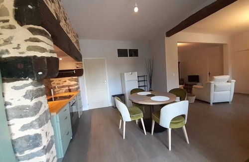 Vigeois Apartment | Gîte la Fermette in Vigeois