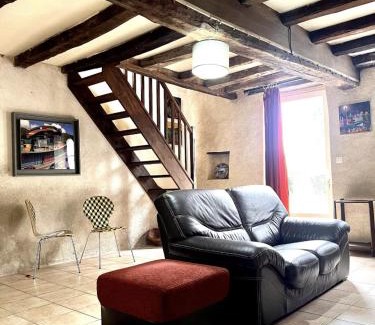 La Celette House | Gîte La Maison du Bout du Monde - Gîte en transition
