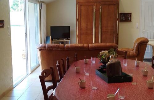Dragey-Ronthon House | Gîte la plairie