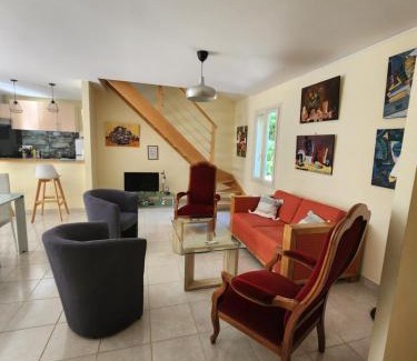 Lavergne Villa | Gîte La villa Le Petit Bois, près Rocamadour, Padirac