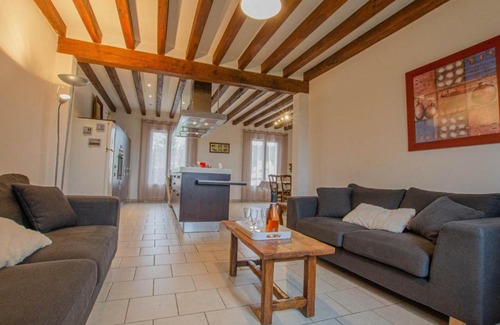Laubressel House | Gîte Laubressel, 5 pièces, 6 personnes - FR-1-543-201