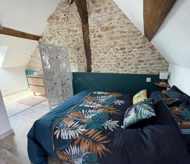 Prissac House | Gîte "Le Chatel" avec piscine
