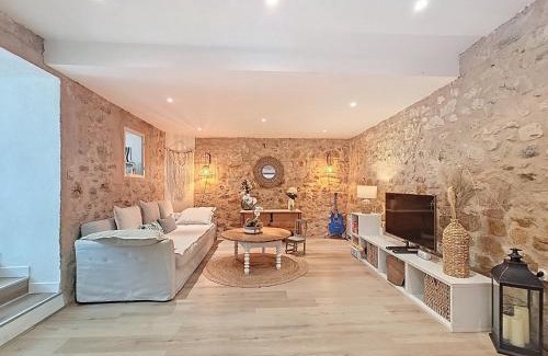 Saint-Cezaire-sur-Siagne Apartment | Gîte Le Figuier de Saint Ce Jardinet Terrasse Vue