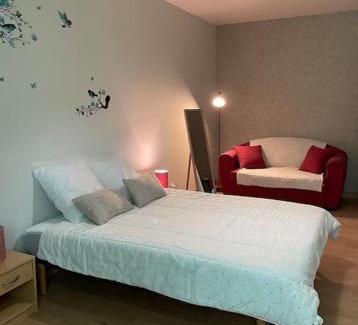 Aveze House | Gîte Le Nid des Avezous Spa privatif - Juin à Sept