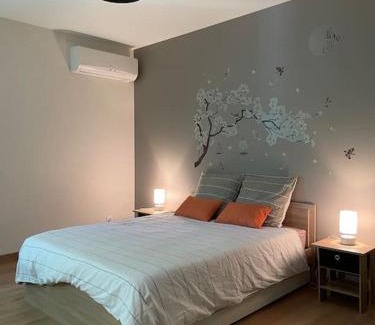 Aveze House | Gîte Le Nid des Avezous Spa privatif - Juin à Sept