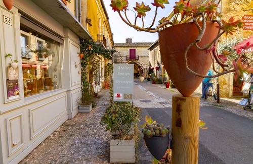 Monpazier House | Gîte Le Pétassou - Two Bedroom House, Sleeps 4