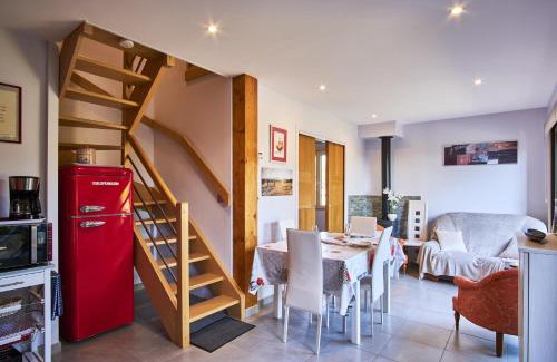 Saint-Hilaire-du-Rosier House | Gîte les Galets chantants
