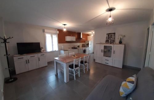 Frontenard House | Gîte Les Grands Prés