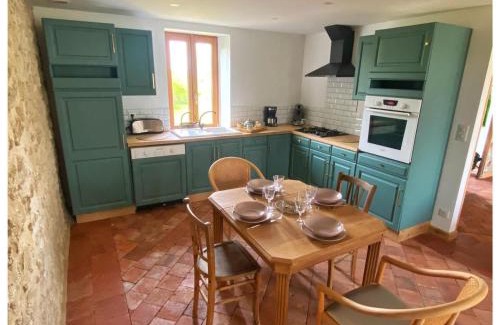 Chavroches House | Gîte Les Hirondelles à Chavroches - 5 personnes, animaux acceptés - FR-1-489-574