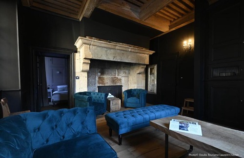 Ornans House | Gîte Les Muses, Ancien hôtel particulier avec SPA