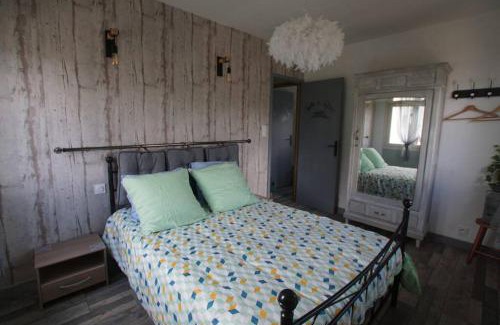 Saint-Nabord House | Gîte Les Myrtilles Saint-Nabord, 5 personnes, 4 pièces avec garage