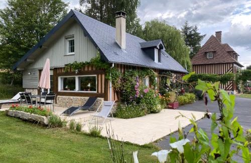 Manerbe House | Gîte les Nenuphars