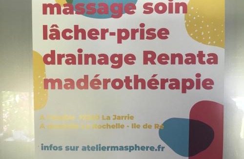 La Jarrie House | gîte les petits poissons verts et massages
