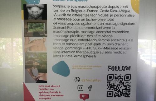 La Jarrie House | gîte les petits poissons verts et massages