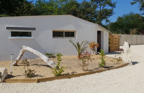 Les Mathes House | Gîte Les Pommes Les Pins Les Mathes La Palmyre 2pers 5 minutes from the zoo