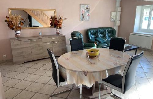 Saint-Firmin-sur-Loire House | Gîte Les Sassiers