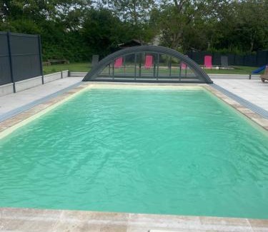 Maslives House | Gîte Les Trois Clés piscine privée 14 pers