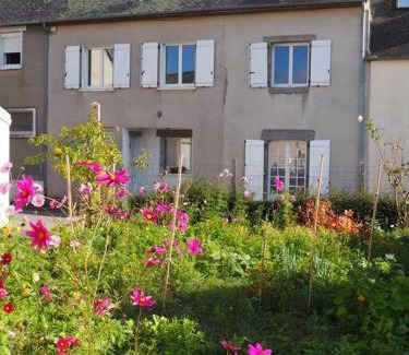 Bacilly House | Gîte Location des 4 saisons