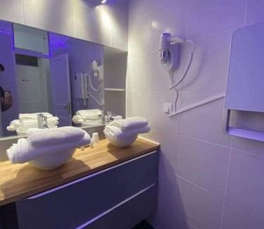Campagnan House | Gîte Love Dreams Jacuzzi privatif