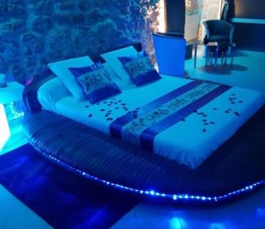 Campagnan House | Gîte Love Dreams Jacuzzi privatif