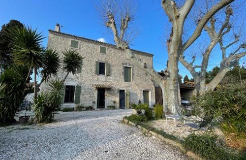 Tarascon House | Gîte Mas provençal