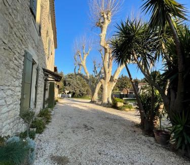 Tarascon House | Gîte Mas provençal