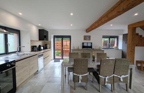 Vienville House | Gîte moderne et rénové avec carport et local à ski au calme près des Vosges - FR-1-589-342
