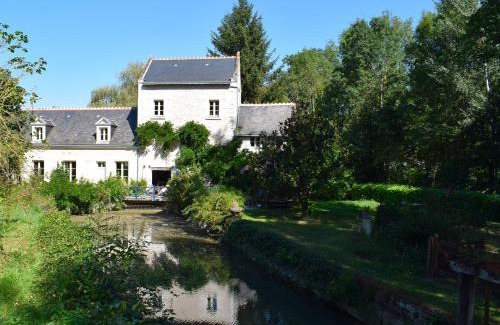 Loche-sur-Indrois House | Gîte Moulin des Arts