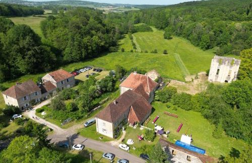 Montigny-les-Cherlieu House | Gîte paisible près des forêts - FR-1-583-504