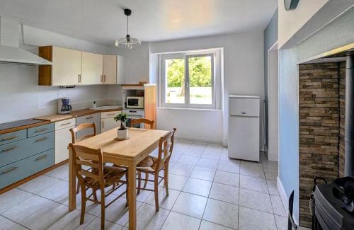 La Vernotte House | Gîte paisible à La Vernotte pour 4 personnes - FR-1-583-492