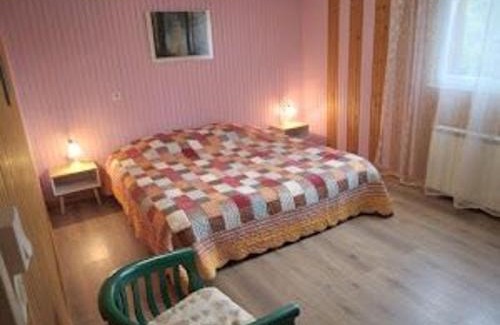 La Bourgonce House | Gîte Paisible au Cœur de la Forêt, Idéal pour 4 Pers avec Terrasse, Jardin et Activités Nature - FR-1-589-322