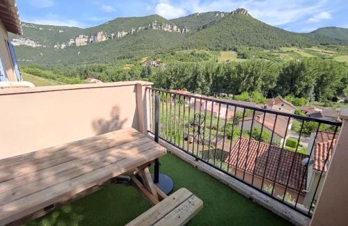 Riviere-sur-Tarn Apartment | Gîte Peira Levada - 1