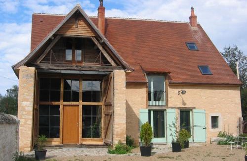 Lignieres Bed & Breakfast | Gîte, piscine L'Ange Blanc 28 personnes