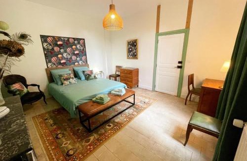 Montlouis-sur-Loire House | Gîte proche châteaux, jardin, parking, max 4 pers - FR-1-381-631