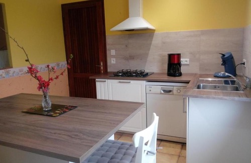 Pujols House | Gîte Pujols, 3 pièces, 4 personnes - FR-1-440-82