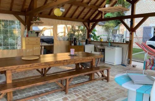 Faverolles House | Gîte rénové avec piscine chauffée près de Beauval, 10 pers., terrain de sport et nature. - FR-1-591-568