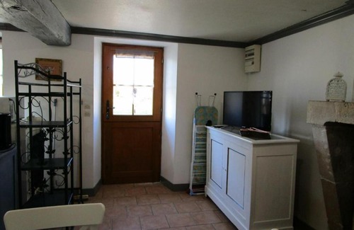 Saint-Lubin-en-Vergonnois House | Gîte Saint-Lubin-en-Vergonnois, 2 pièces, 3 personnes - FR-1-491-199