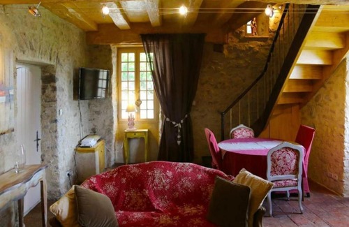 Sainte-Suzanne-and-Chammes House | Gîte Sainte-Suzanne-et-Chammes, 3 pièces, 4 personnes - FR-1-600-179