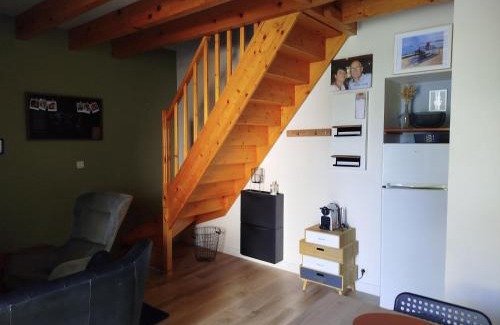 Nueil-les-Aubiers House | Gîte & simple