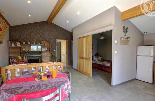 Genilac House | Gîte tout équipé avec terrasse, jardin et prestations de qualité près de Genilac - FR-1-496-114