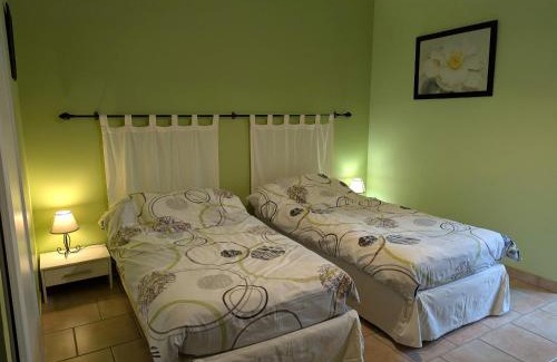 Cravant House | Gîte tranquille avec jardin près de la Loire à vélo, labellisé Tourisme et Handicap - FR-1-590-21