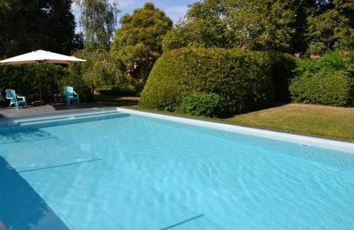 Sigloy House | Gîte Val de Loire avec piscine chauffée, tennis, WIFI, BBQ - FR-1-590-125