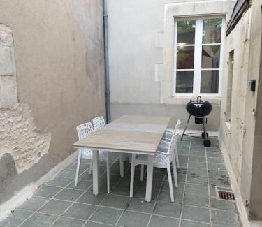 Couhe House | Gîte Valence en Poitou