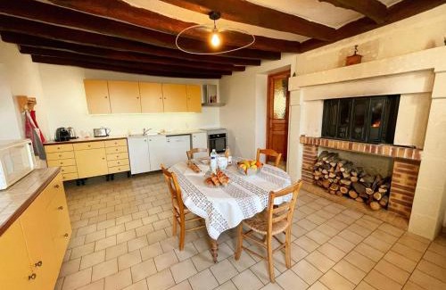Benais House | Gîte viticole tout inclus, jardin 3000m², vélos offerts, proche Saumur-Chinon-Langeais - FR-1-381-606