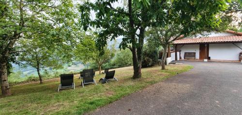 Osses House | Gîte Xuritenborda 7 personnes avec vue exceptionnelle sur les montagnes basque