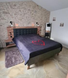 Servas Apartment | Gîtes 2 adultes dans un mas charme et calme assuré