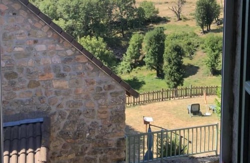 Pied-de-Borne House | Gîtes de France 2 Épis 4 Pers à la Beyssière