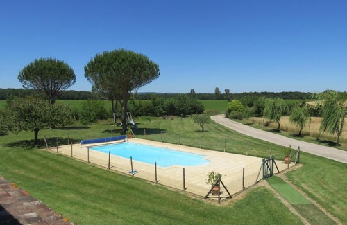 Parisot House | Gîtes de La Carrétarié